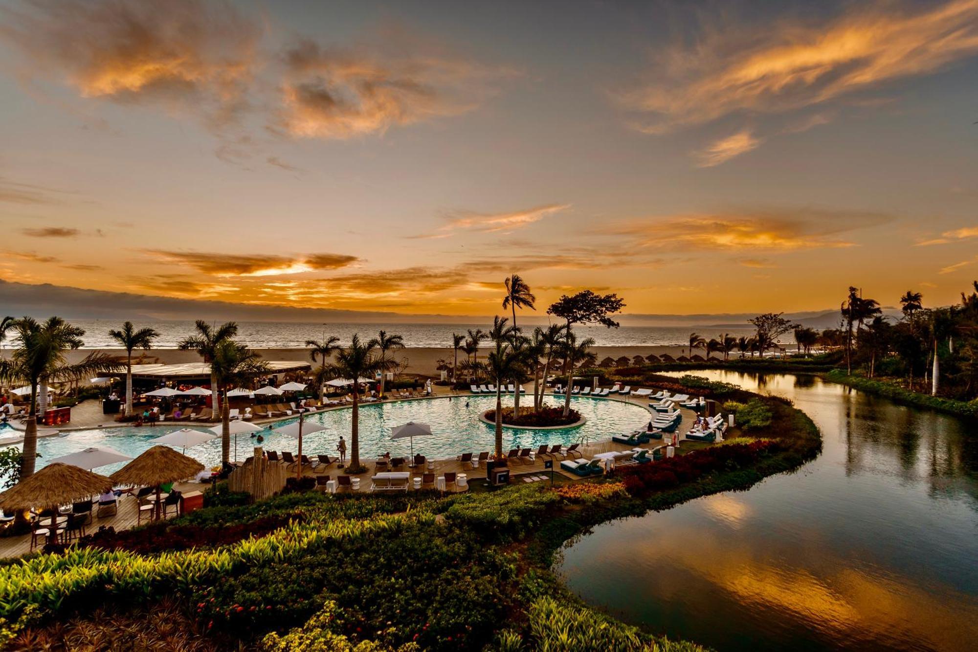 Grand Luxxe Two Bedroom Suite - Nuevo Vallarta Εξωτερικό φωτογραφία