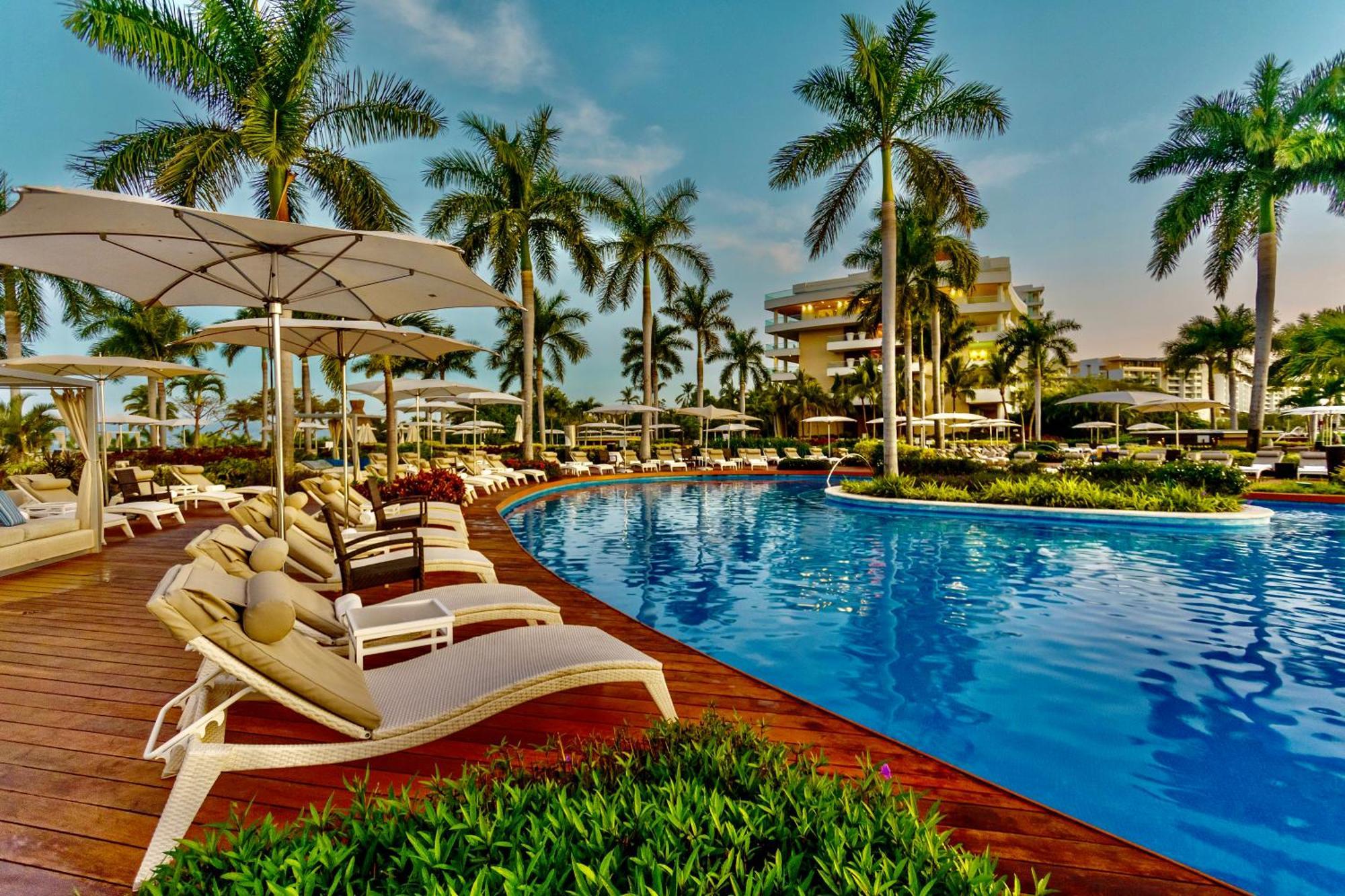 Grand Luxxe Two Bedroom Suite - Nuevo Vallarta Εξωτερικό φωτογραφία